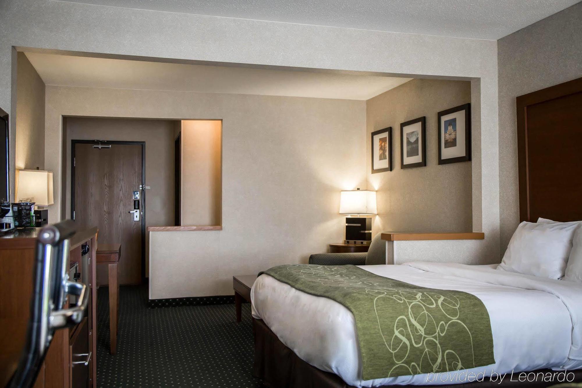 Comfort Suites Sioux Falls Exterior photo